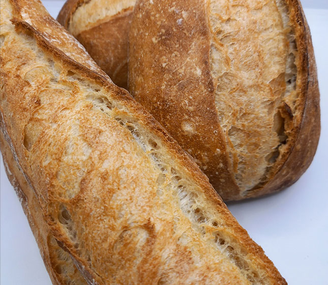 Pavé et baguette de tradition française